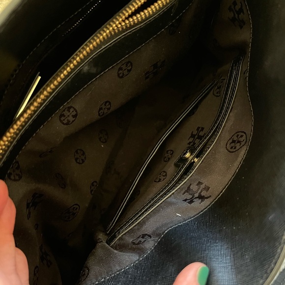 Tory Burch Robinson Dome w/ Multiple Comparments - Picture 12 of 12